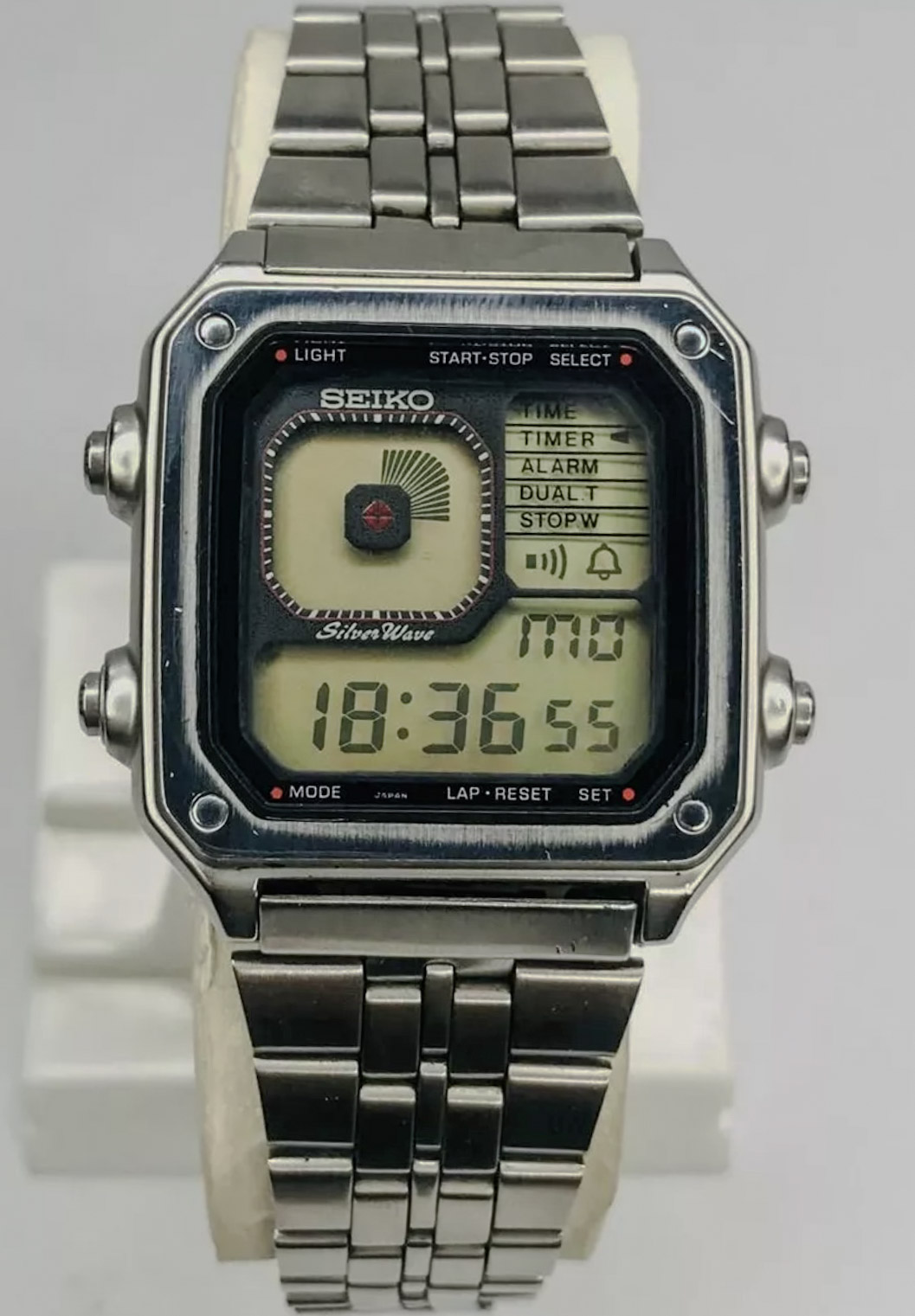 Seiko 007 James Bond Octopussy Digital G757 5010 isabelleandgeorgefinewatches